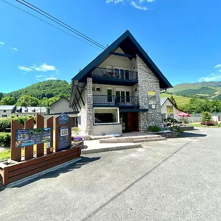 Le Hotel Sainte-Marie-de-Campan
