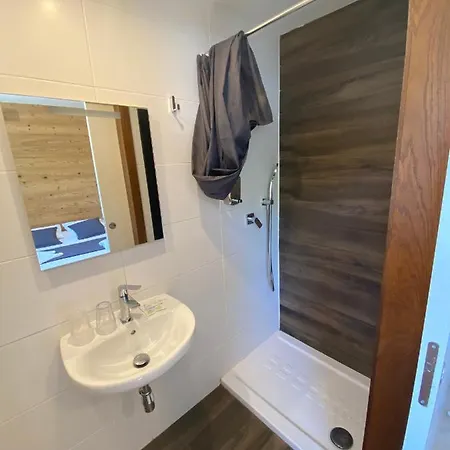 Le Hotel 3*