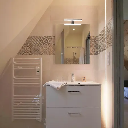 Le Hotel 3*